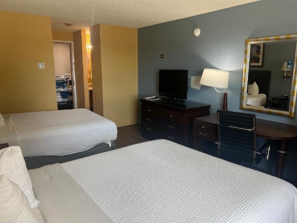 Studio Lodge Laramie image 14