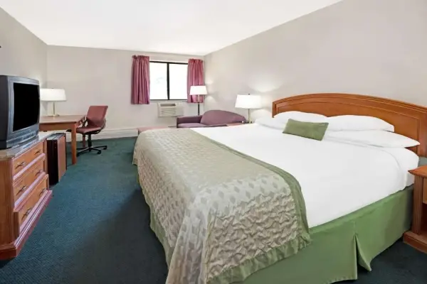 Studio Lodge Laramie 7